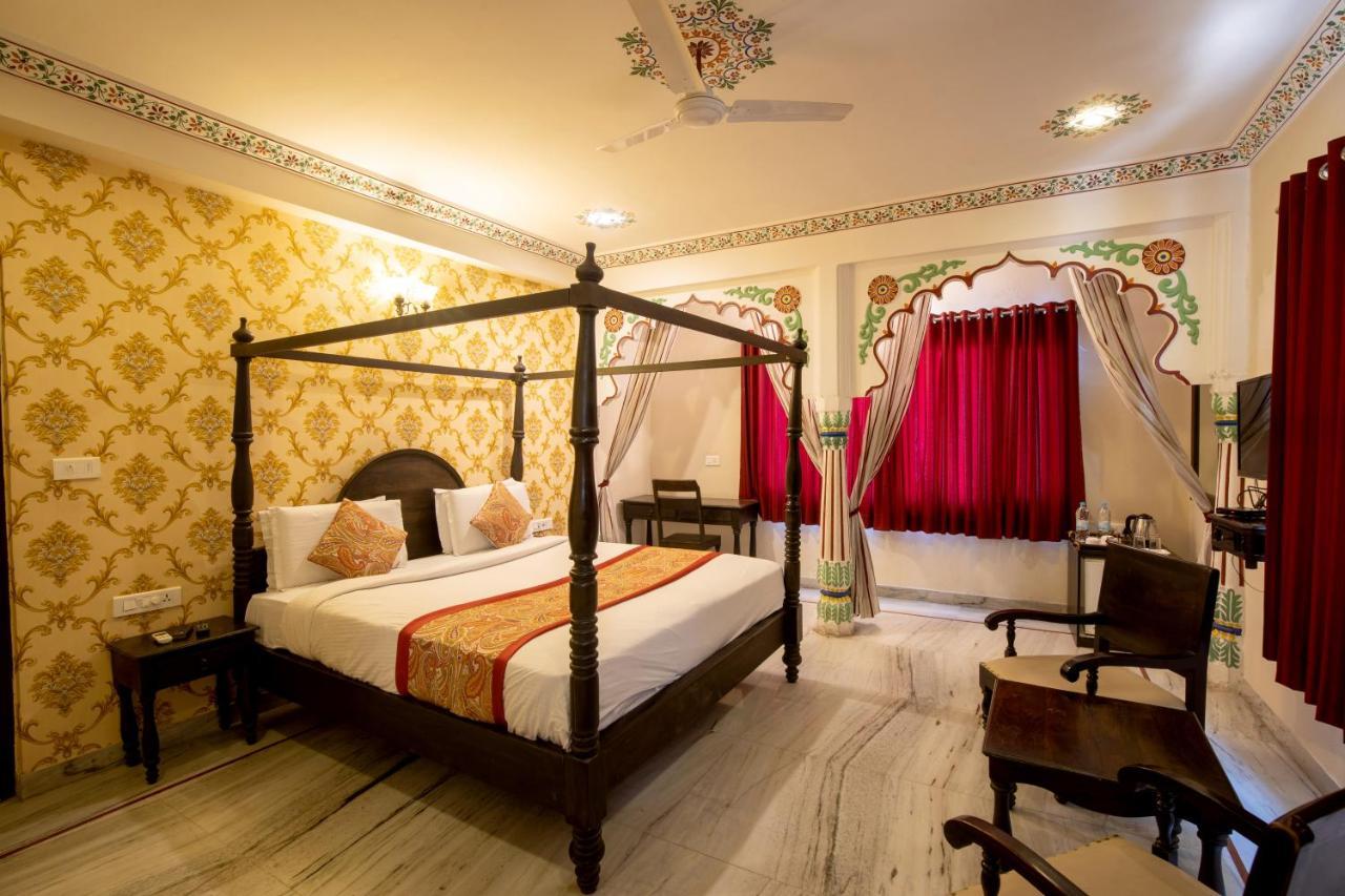 Hotel Royal Pratap Niwas Udaipur Kültér fotó