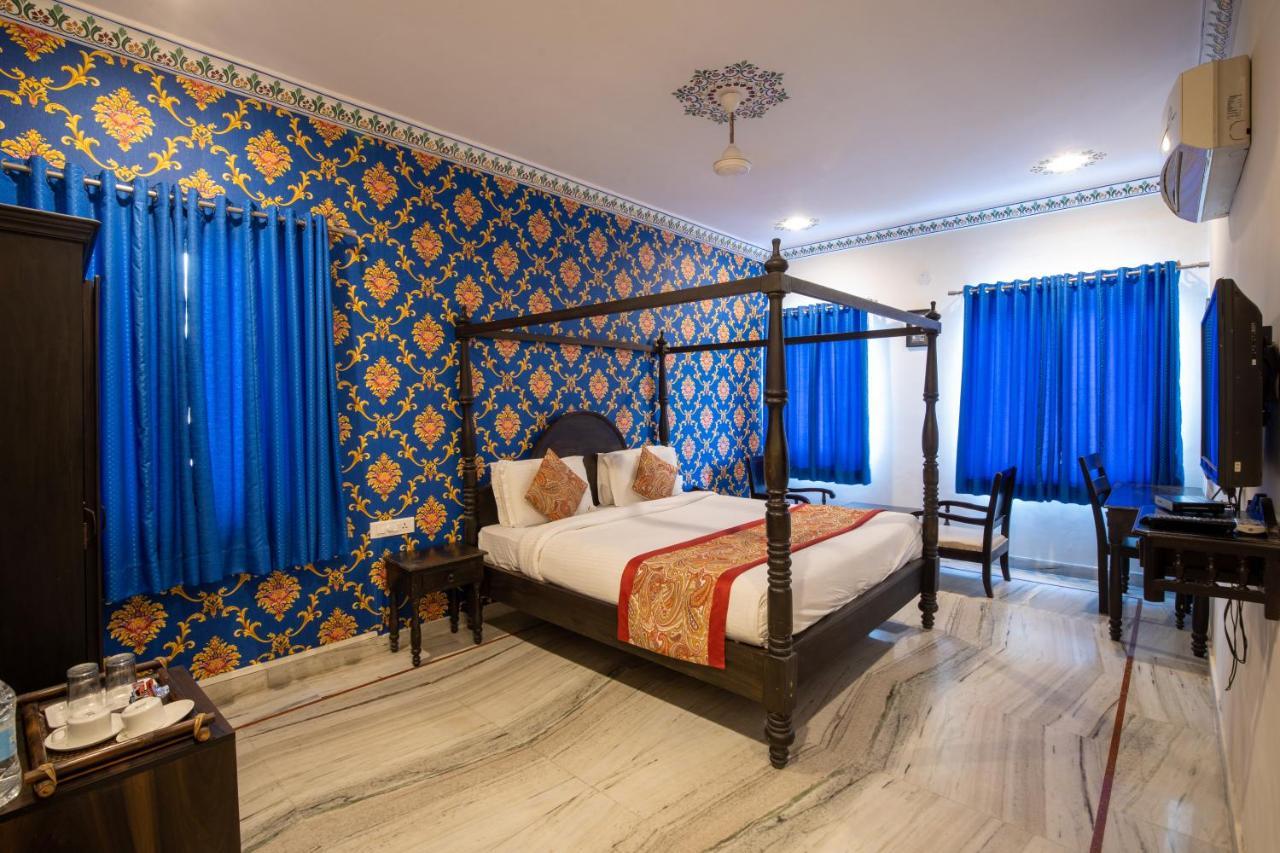 Hotel Royal Pratap Niwas Udaipur Kültér fotó