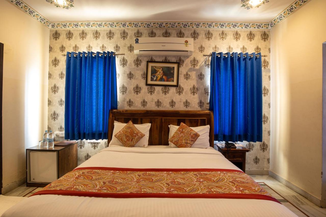 Hotel Royal Pratap Niwas Udaipur Kültér fotó