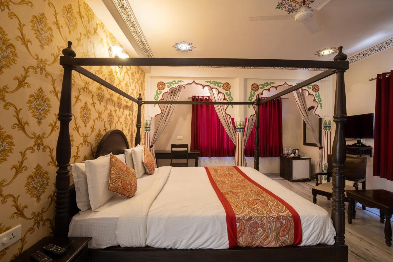 Hotel Royal Pratap Niwas Udaipur Kültér fotó