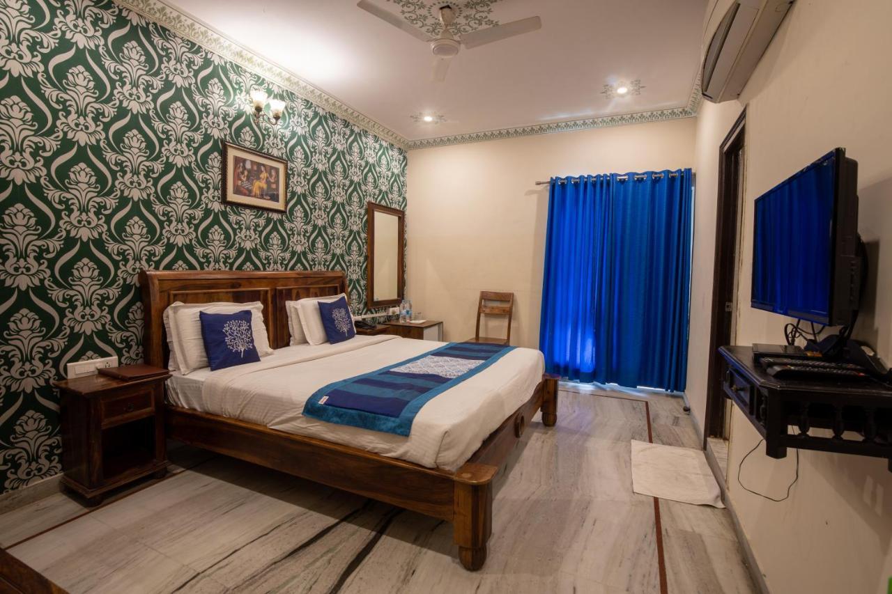 Hotel Royal Pratap Niwas Udaipur Kültér fotó