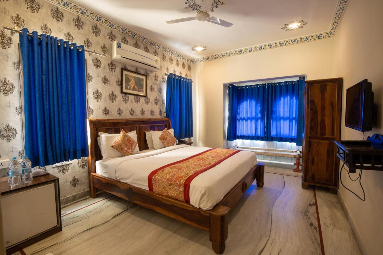 Hotel Royal Pratap Niwas Udaipur Kültér fotó