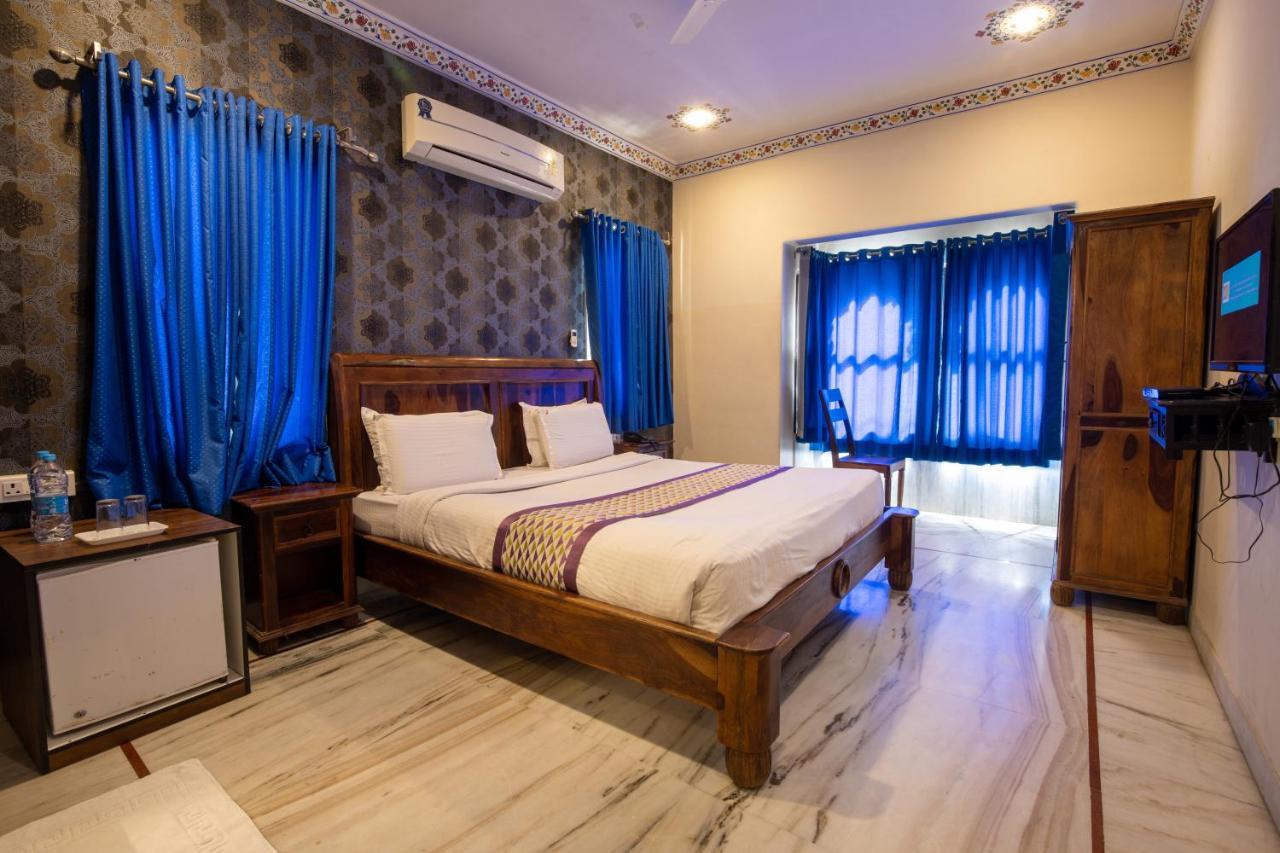 Hotel Royal Pratap Niwas Udaipur Kültér fotó