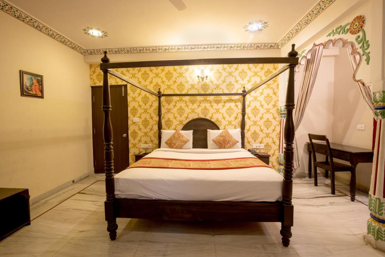 Hotel Royal Pratap Niwas Udaipur Kültér fotó