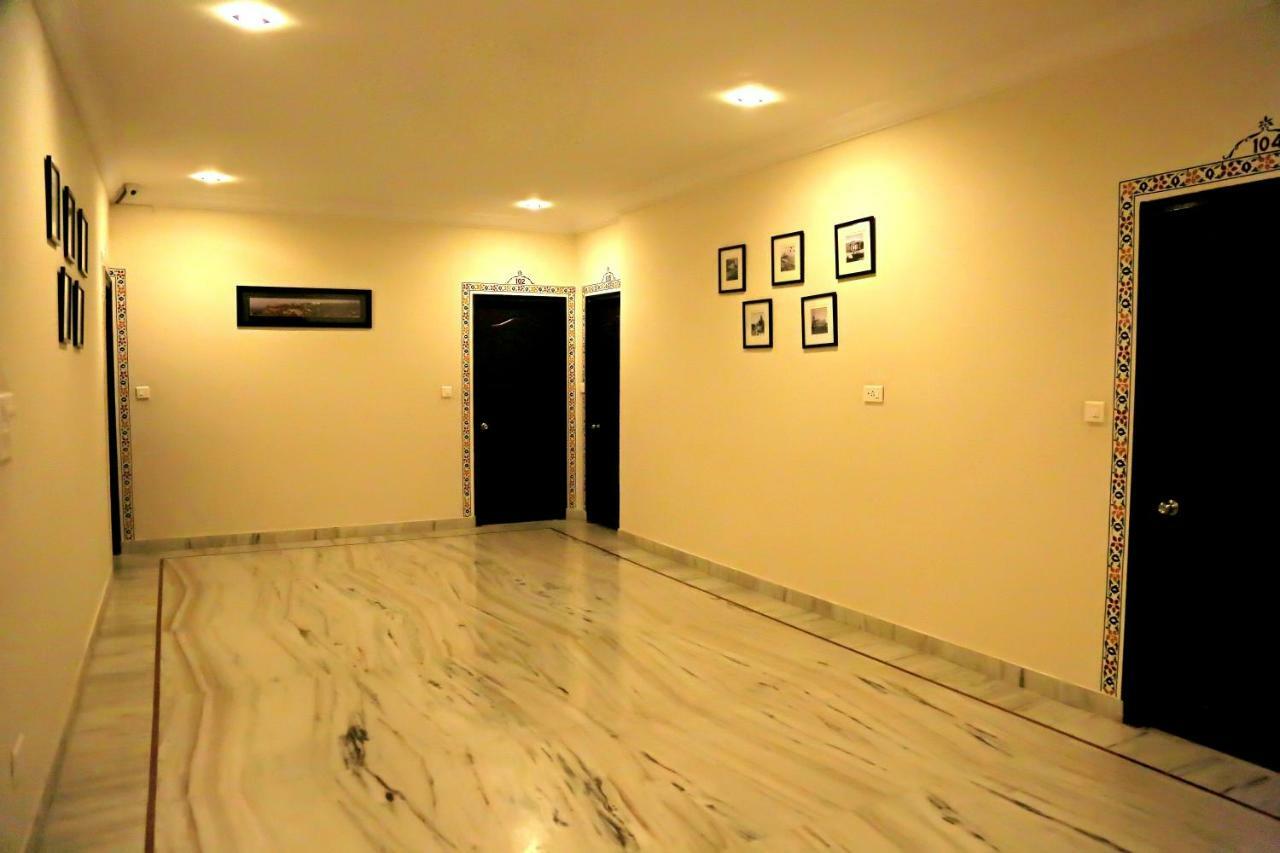Hotel Royal Pratap Niwas Udaipur Kültér fotó