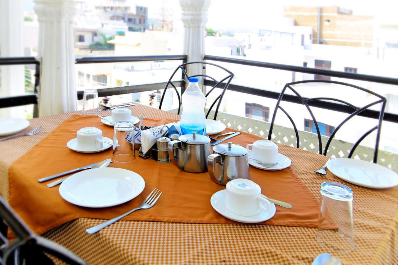Hotel Royal Pratap Niwas Udaipur Kültér fotó